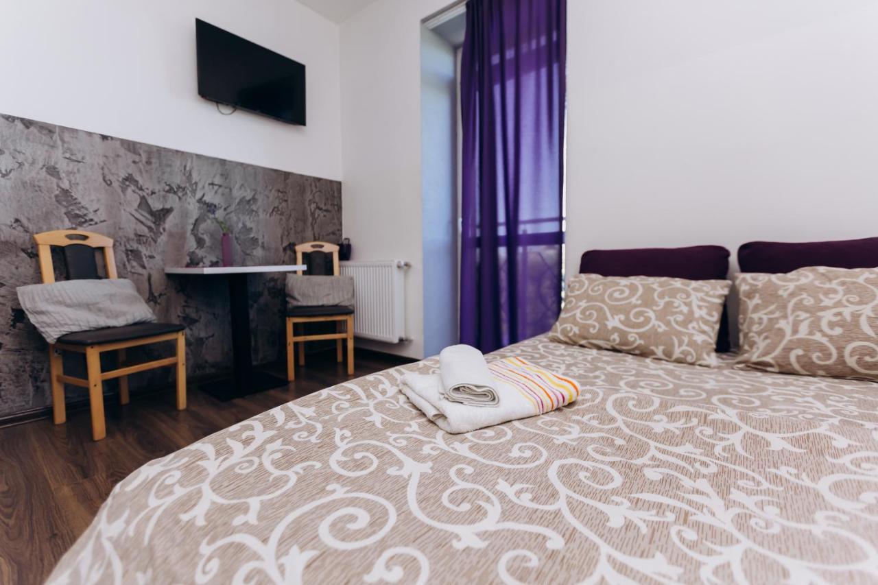 Нові Apartments Біля Жд Вокзалу Iwano-Frankiwsk Zewnętrze zdjęcie